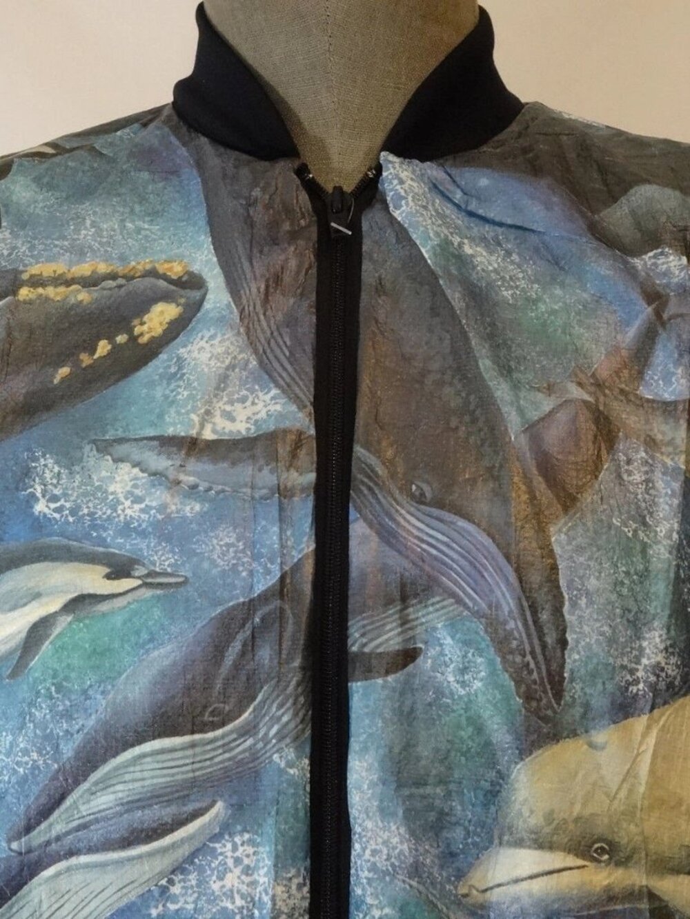 PRIDE Whale Dolphin Porpoise Animal Print Tyvek Jacket Windbreaker Sz Small
